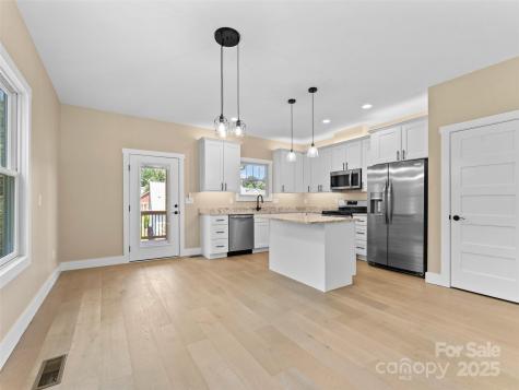 54 Olde Oak Lane Hendersonville NC 28792