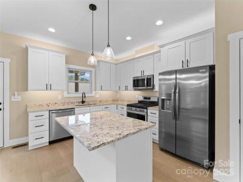 54 Olde Oak Lane Hendersonville NC 28792