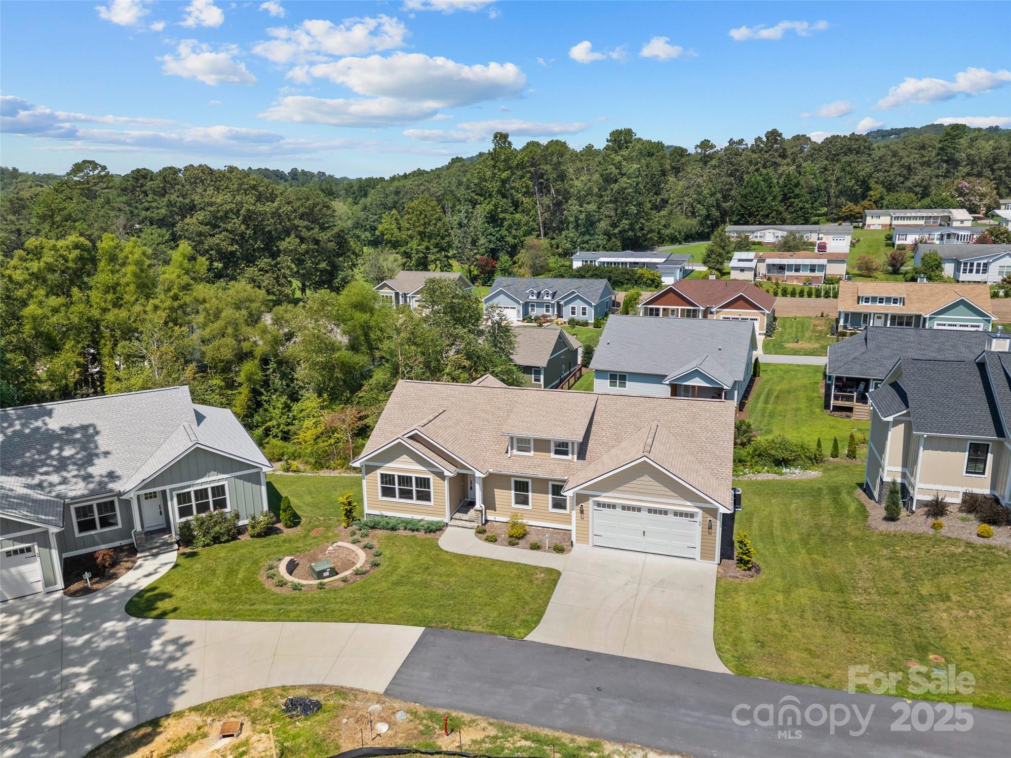 54 Olde Oak Lane Hendersonville NC 28792