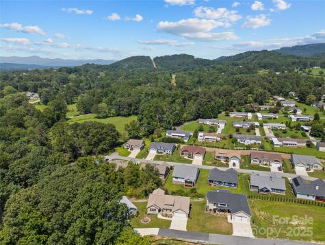 54 Olde Oak Lane Hendersonville NC 28792