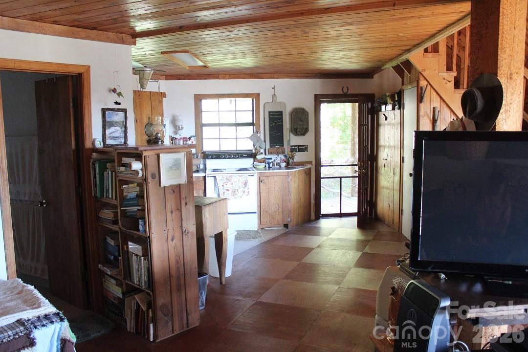745 Broom Road Tuckasegee NC 28783