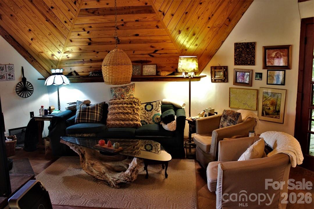745 Broom Road Tuckasegee NC 28783