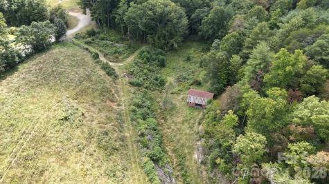 745 Broom Road Tuckasegee NC 28783