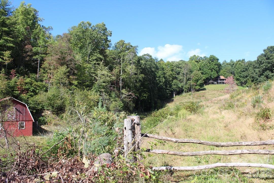 745 Broom Road Tuckasegee NC 28783