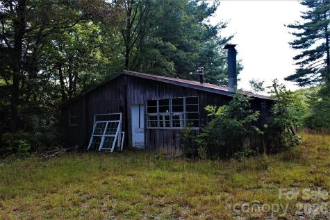 745 Broom Road Tuckasegee NC 28783