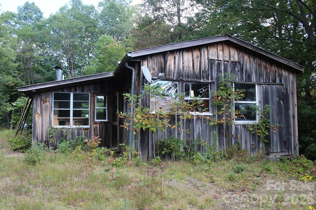 745 Broom Road Tuckasegee NC 28783