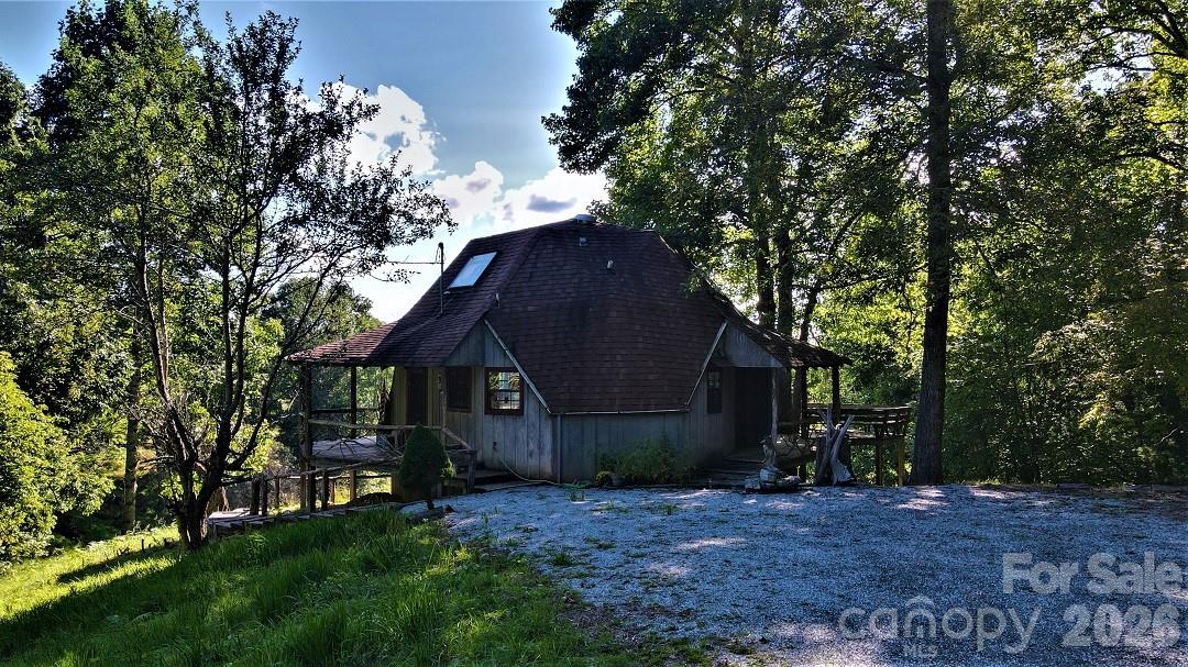 745 Broom Road Tuckasegee NC 28783