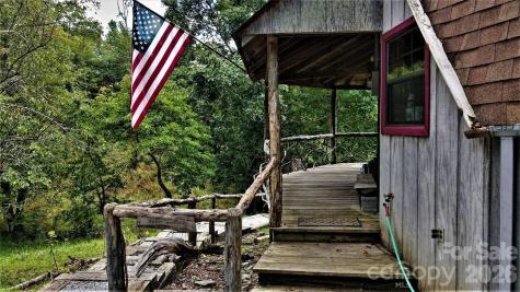 745 Broom Road Tuckasegee NC 28783