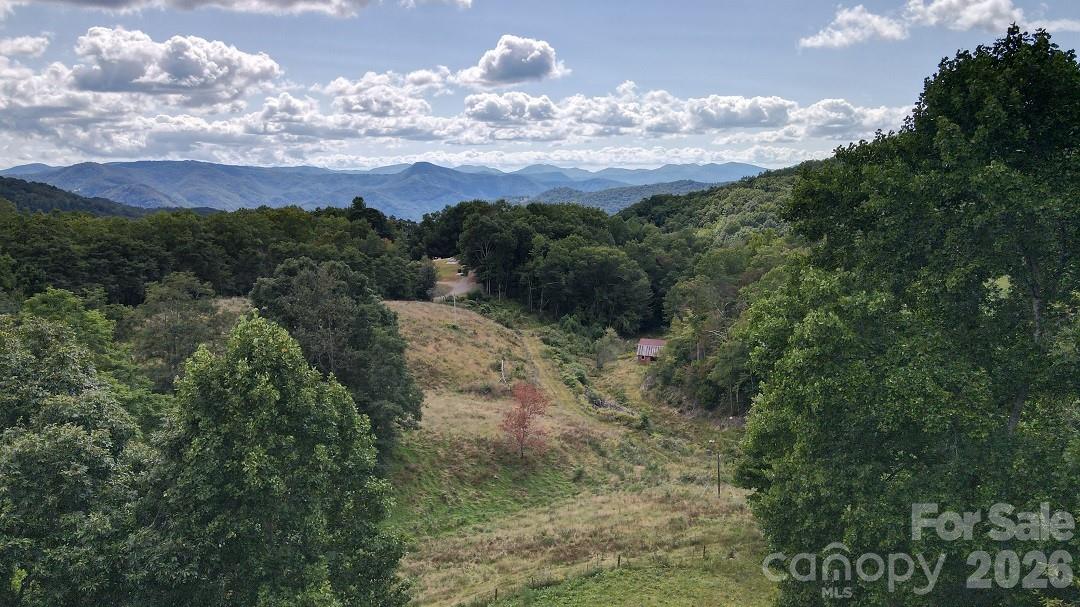 745 Broom Road Tuckasegee NC 28783
