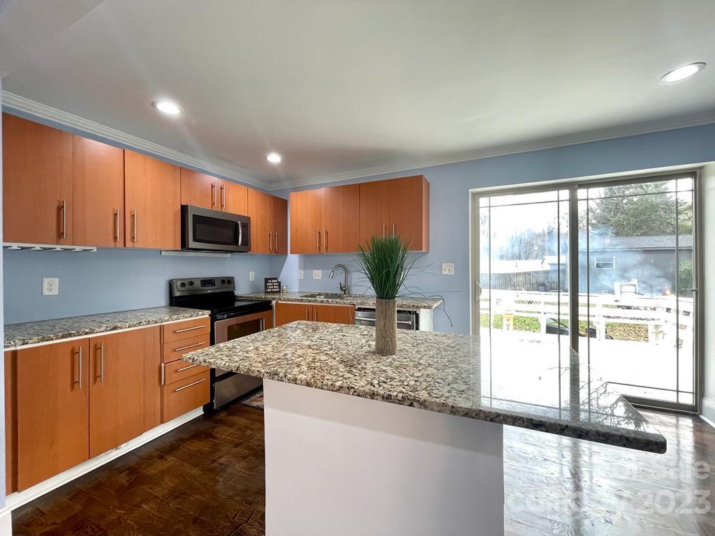 2337 Woodleaf Drive Gastonia NC 28052