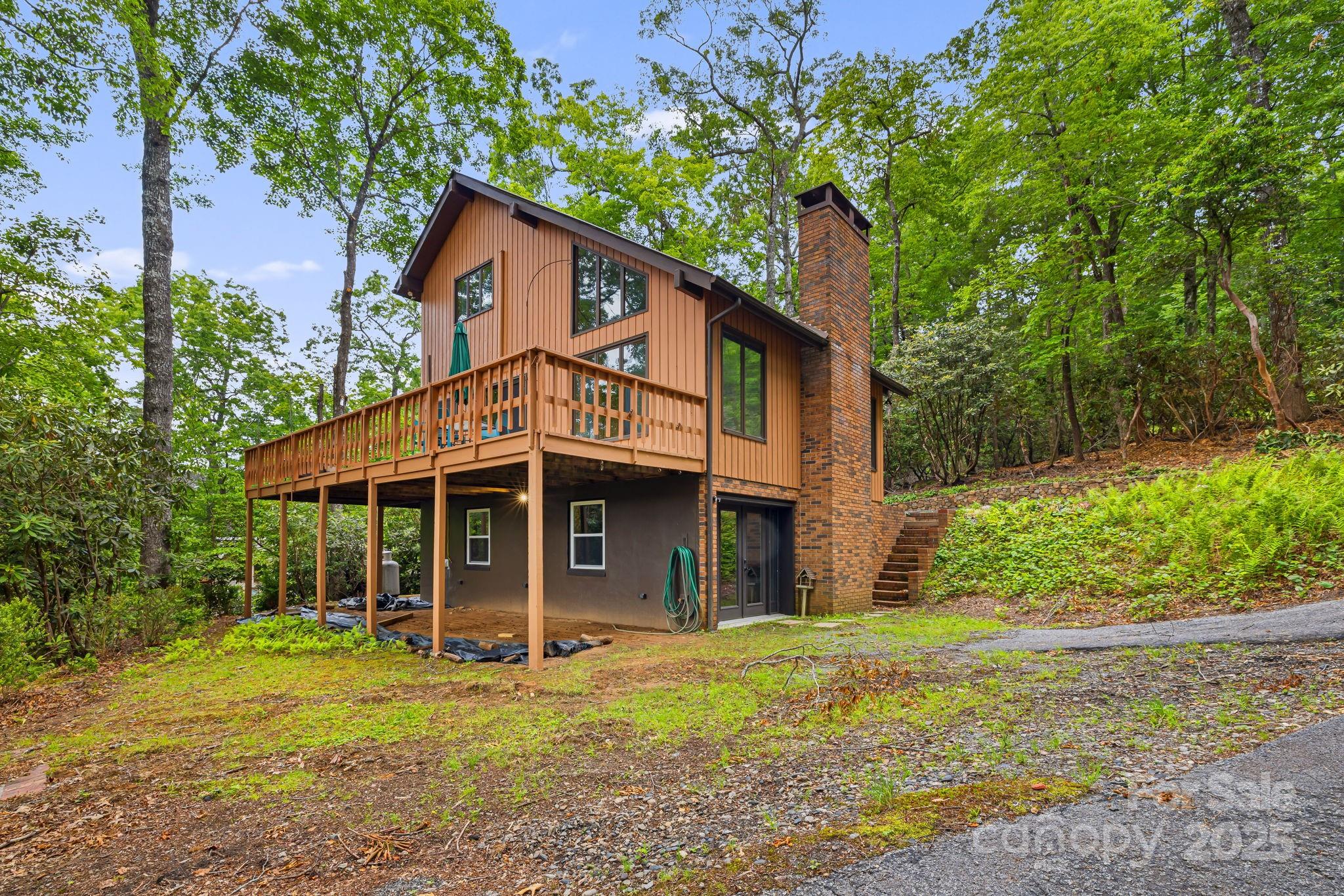 285 Fairway Loop Burnsville NC 28714