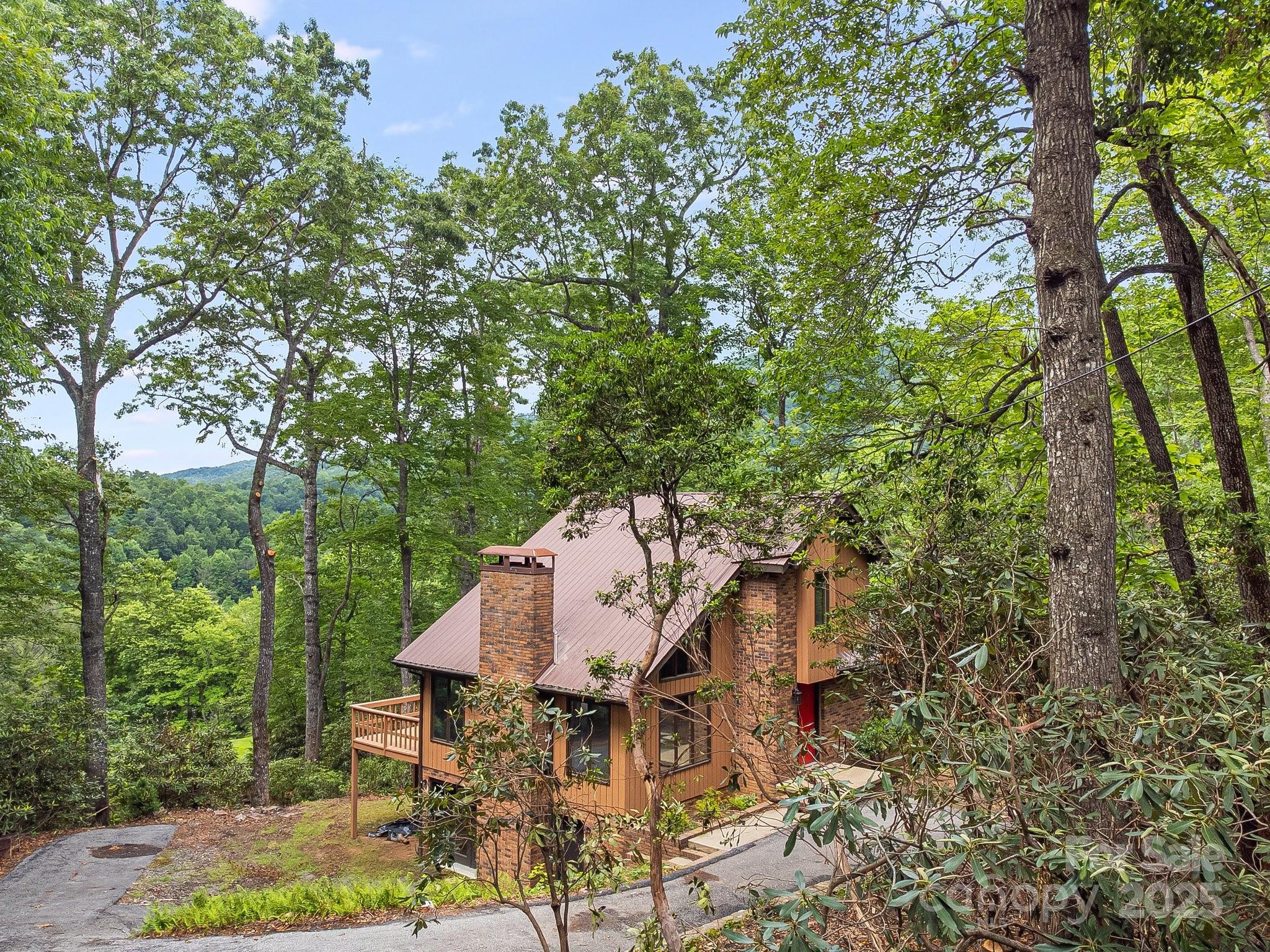 285 Fairway Loop Burnsville NC 28714