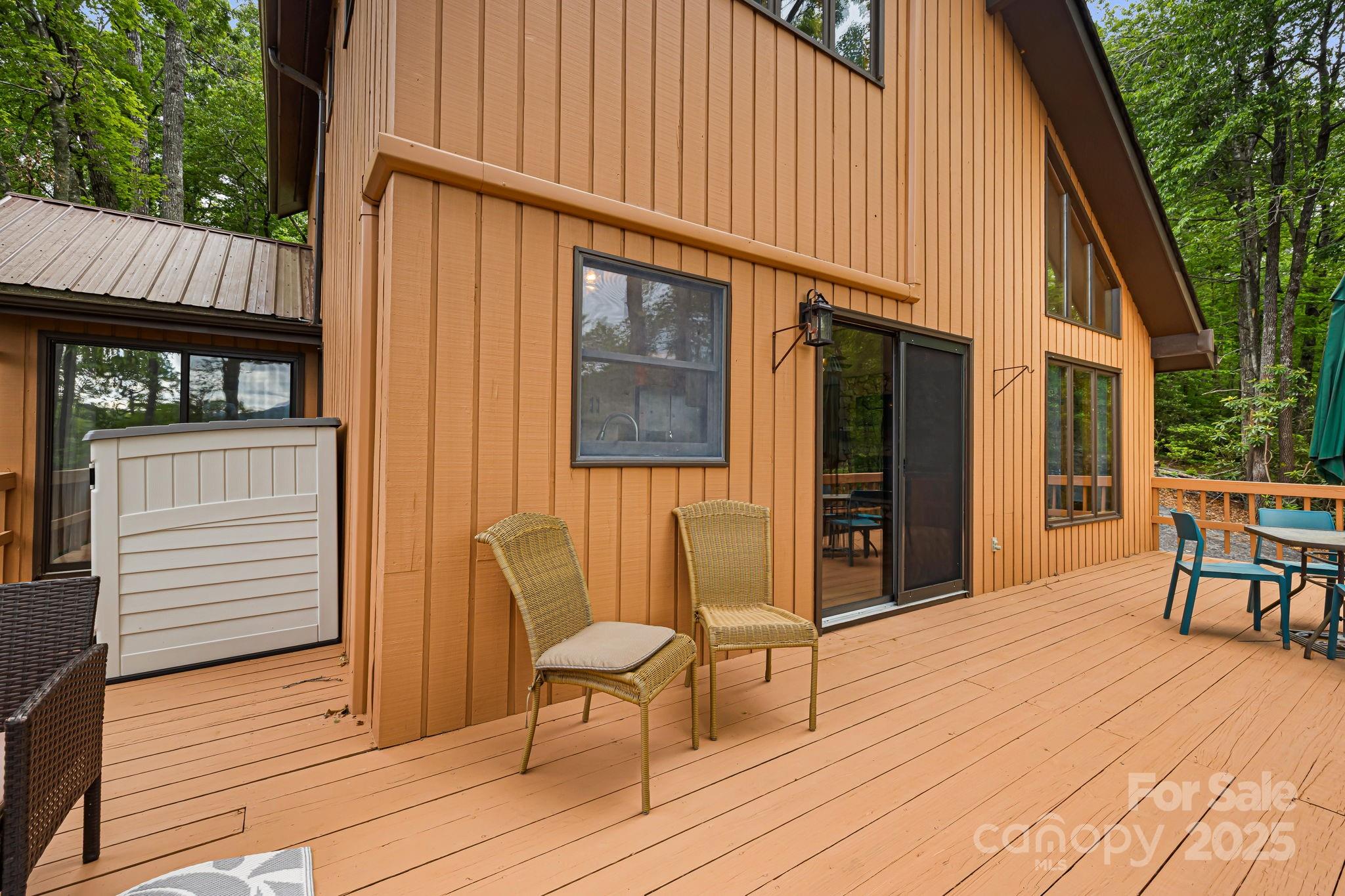 285 Fairway Loop Burnsville NC 28714