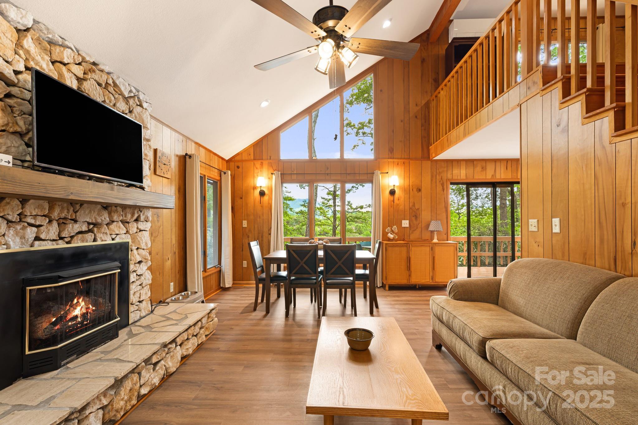 285 Fairway Loop Burnsville NC 28714