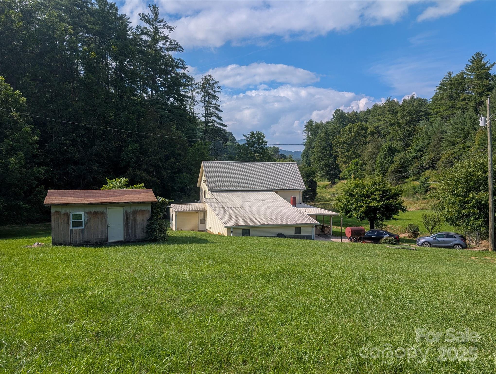 540 Pound Mill Branch Road NE Burnsville NC 28714