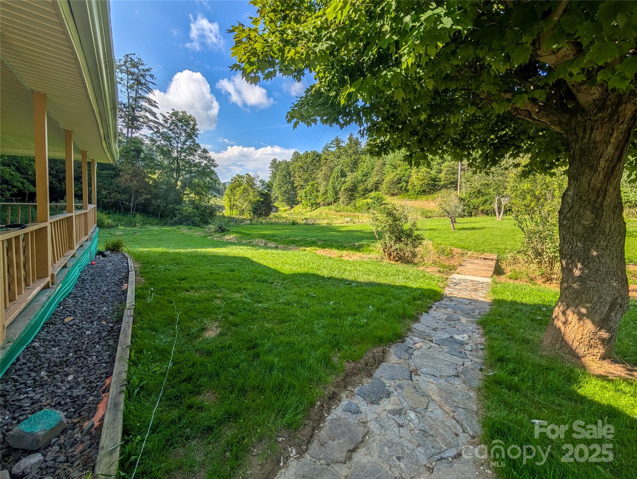 540 Pound Mill Branch Road NE Burnsville NC 28714