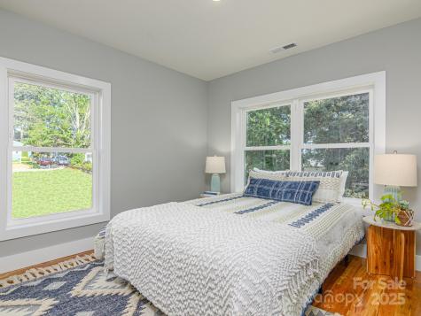 61 Vandalia Avenue Asheville NC 28806