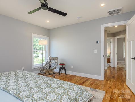 61 Vandalia Avenue Asheville NC 28806