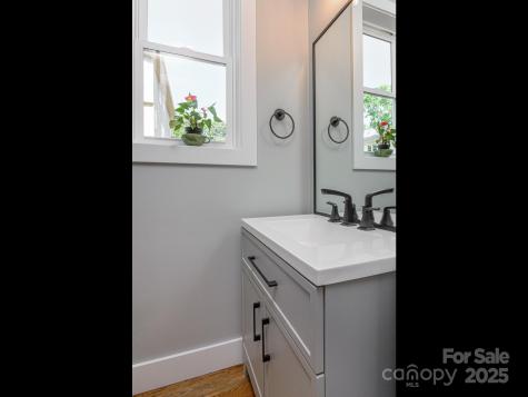61 Vandalia Avenue Asheville NC 28806