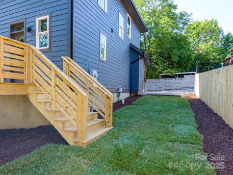 61 Vandalia Avenue Asheville NC 28806