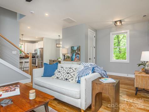 61 Vandalia Avenue Asheville NC 28806