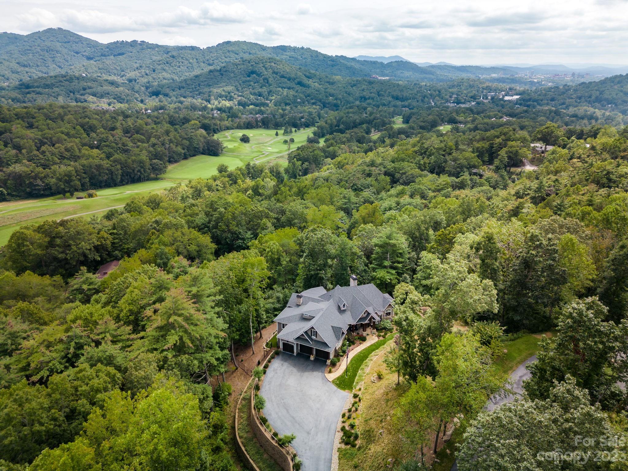 27 Beaverbrook Court Asheville NC 28804