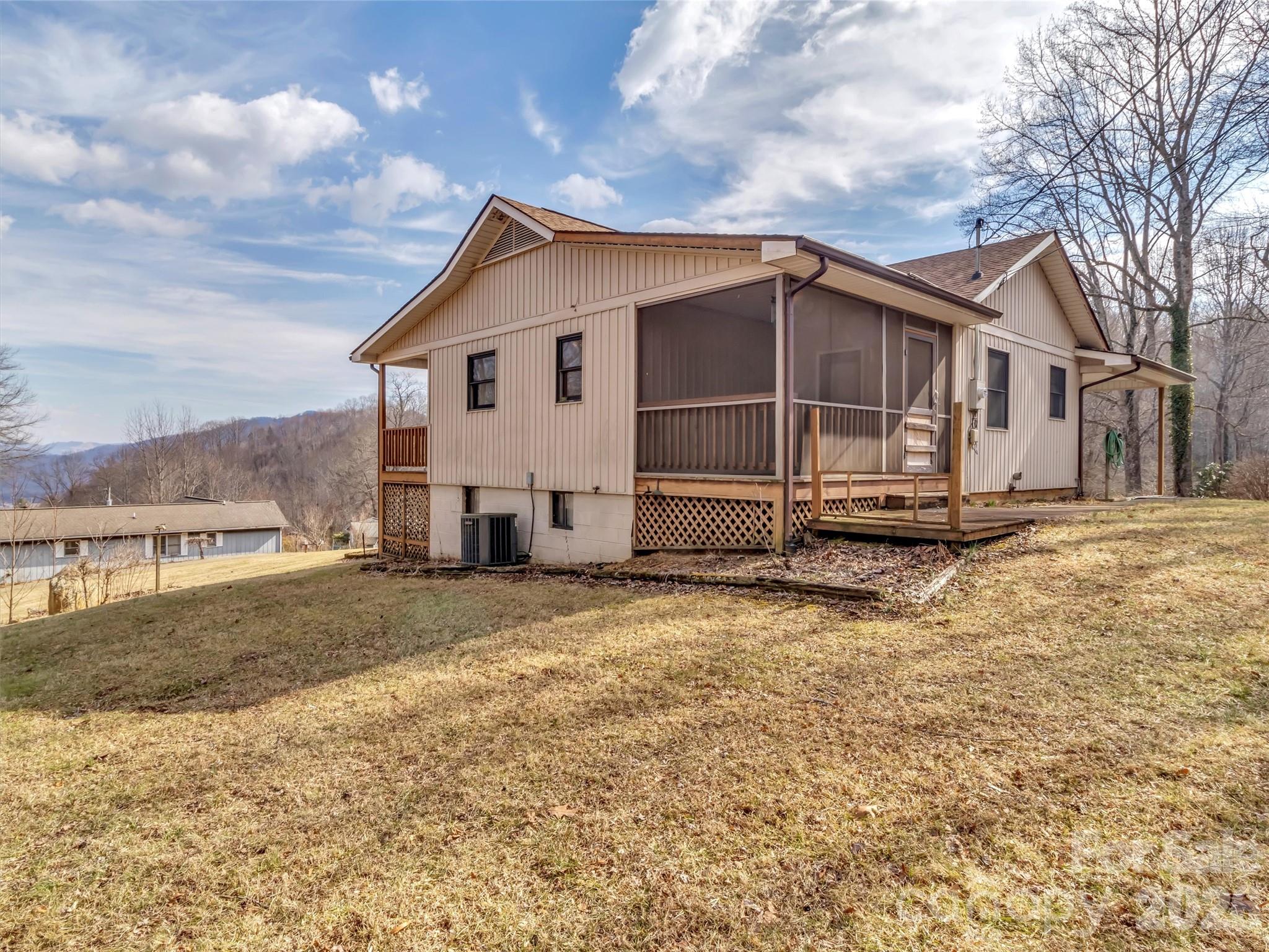 122 Vinewood Drive Waynesville NC 28786