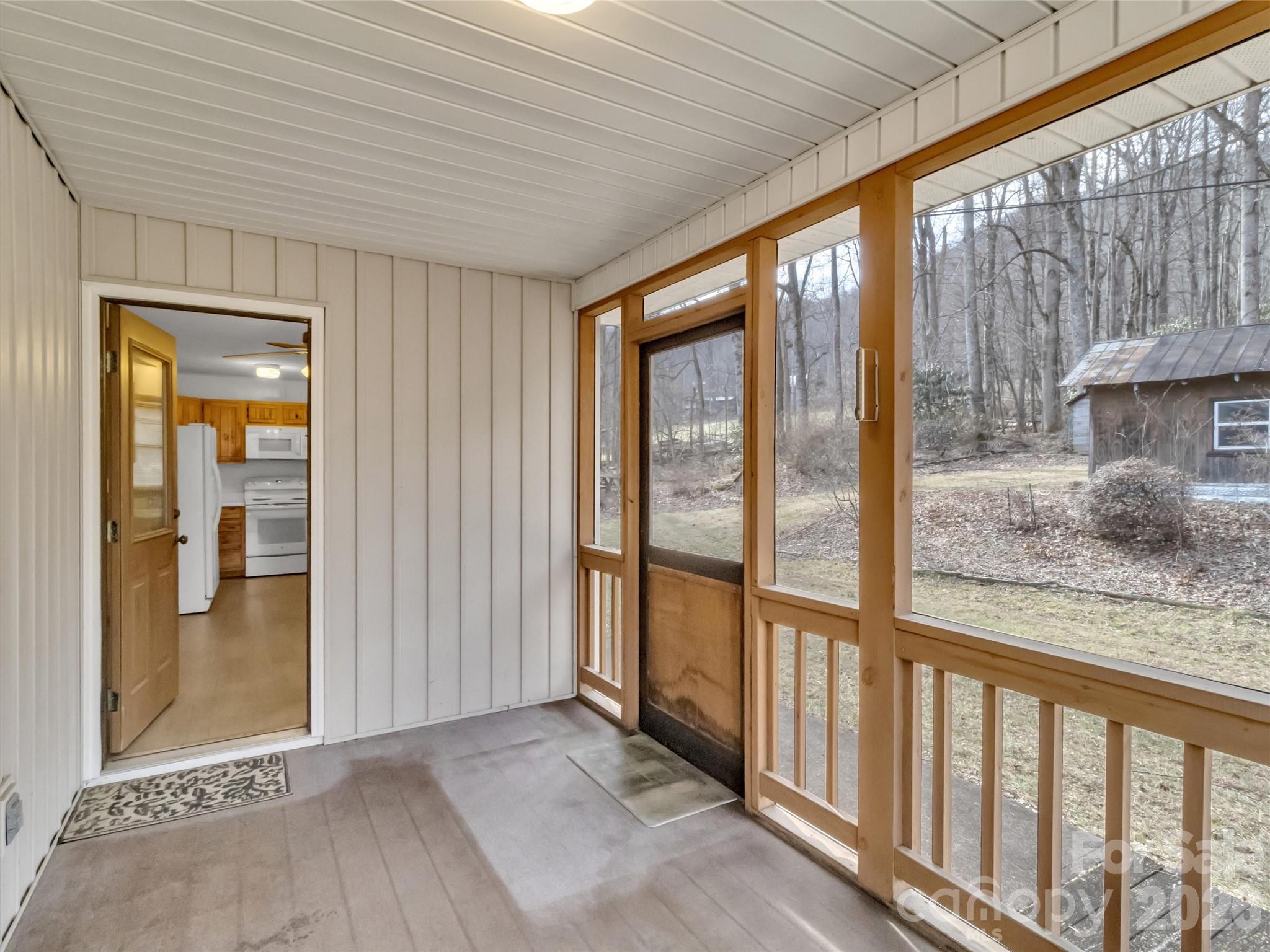122 Vinewood Drive Waynesville NC 28786