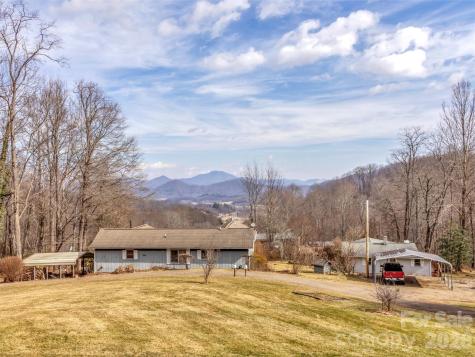 122 Vinewood Drive Waynesville NC 28786