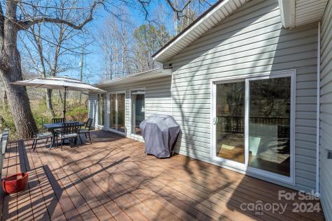 246 Miller Road Fairview NC 28730