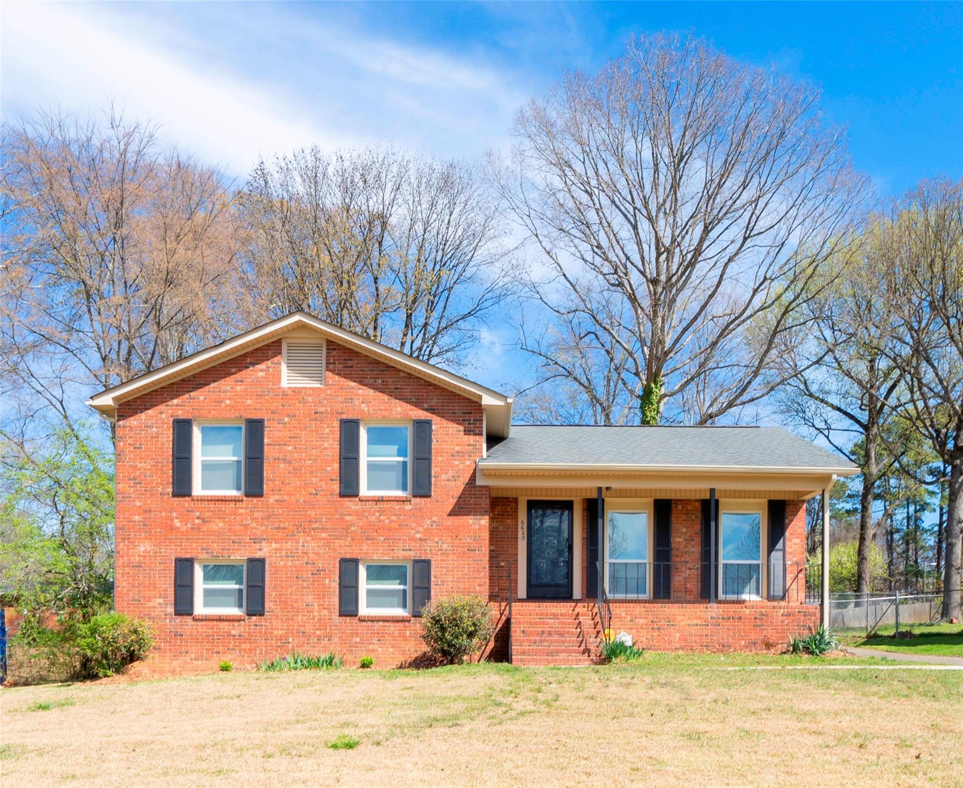 6620 Glenmoor Drive Charlotte NC 28214