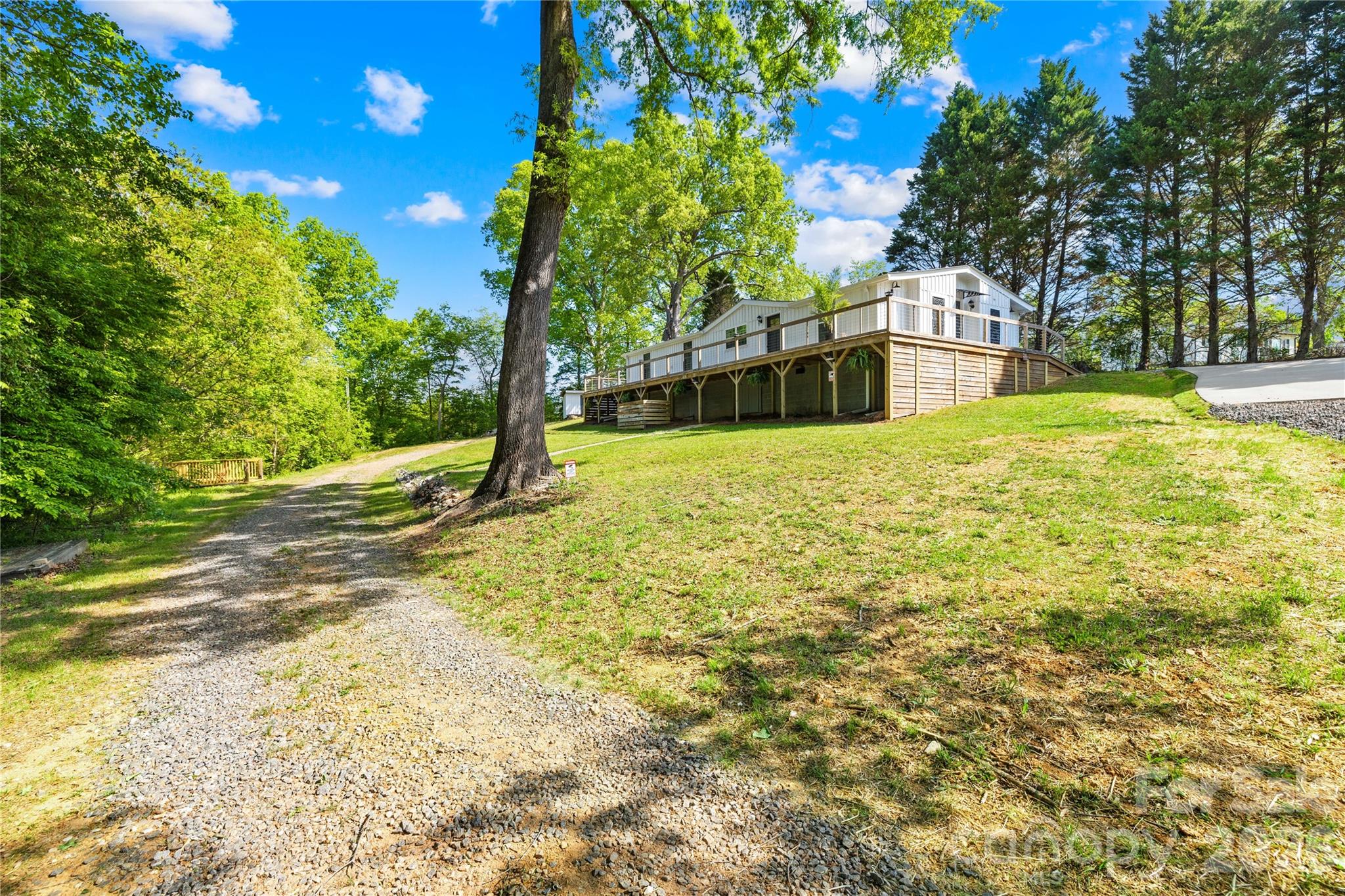 1285 Ring Tail Road Claremont NC 28610