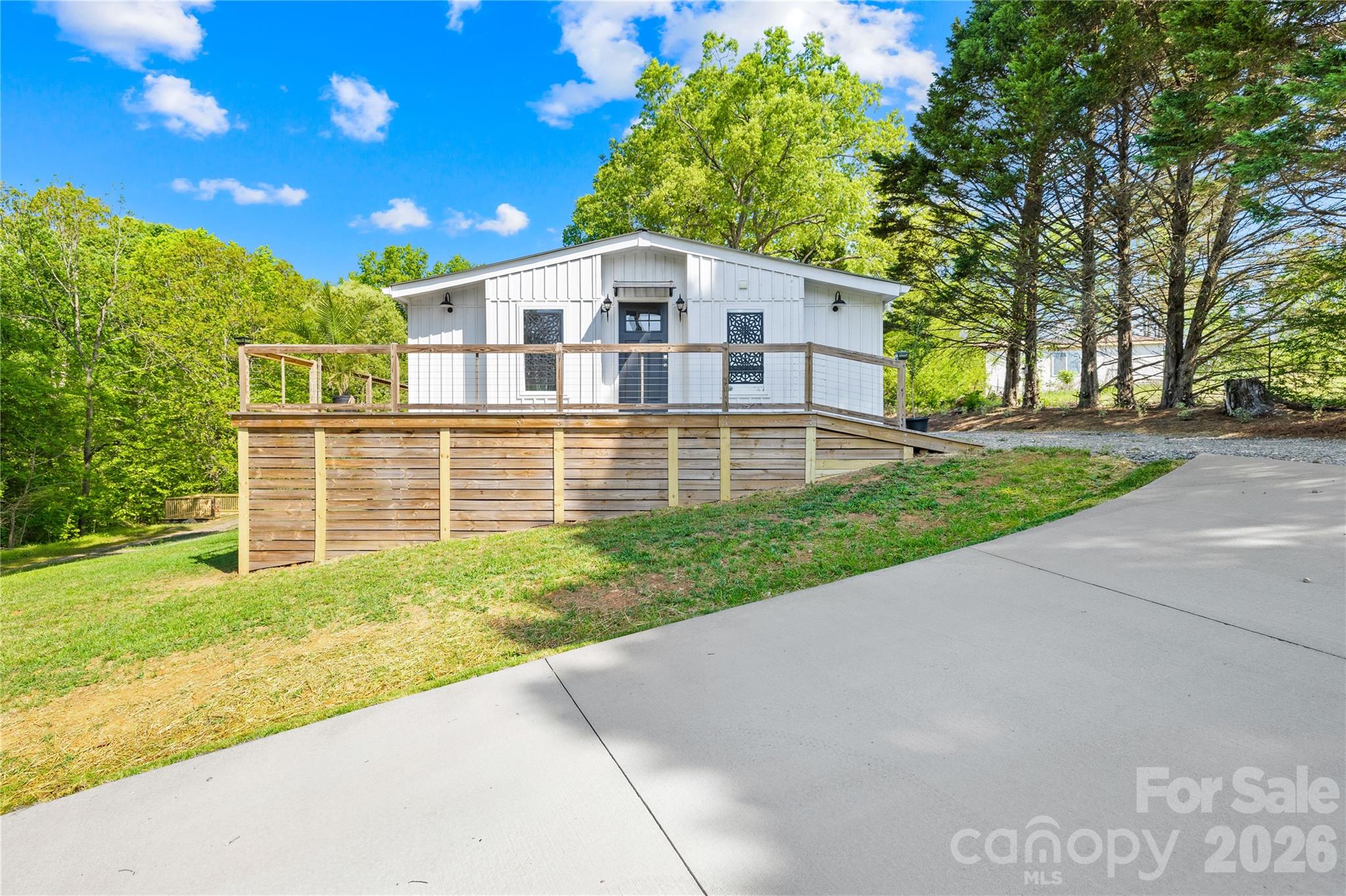 1285 Ring Tail Road Claremont NC 28610