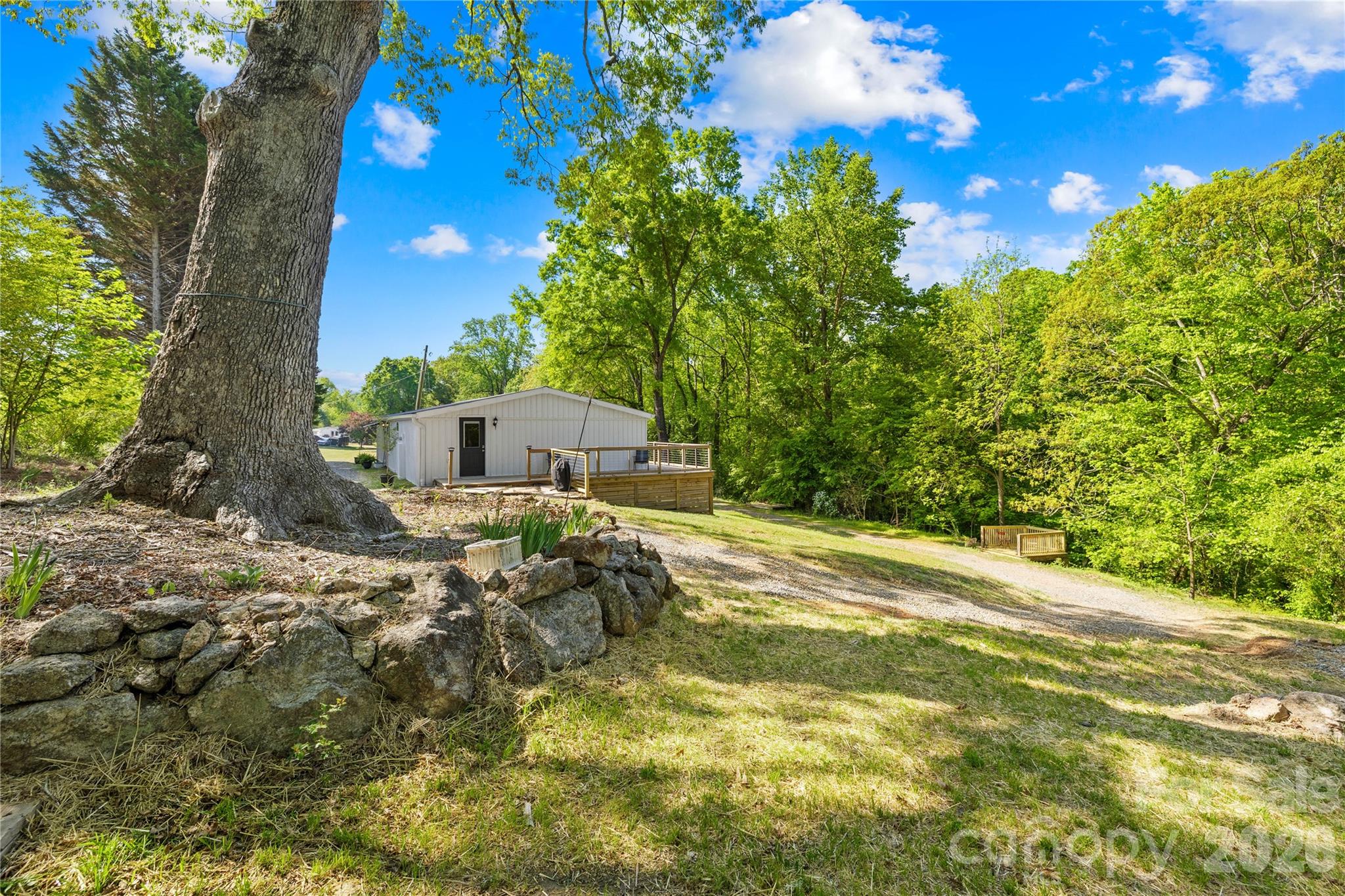 1285 Ring Tail Road Claremont NC 28610