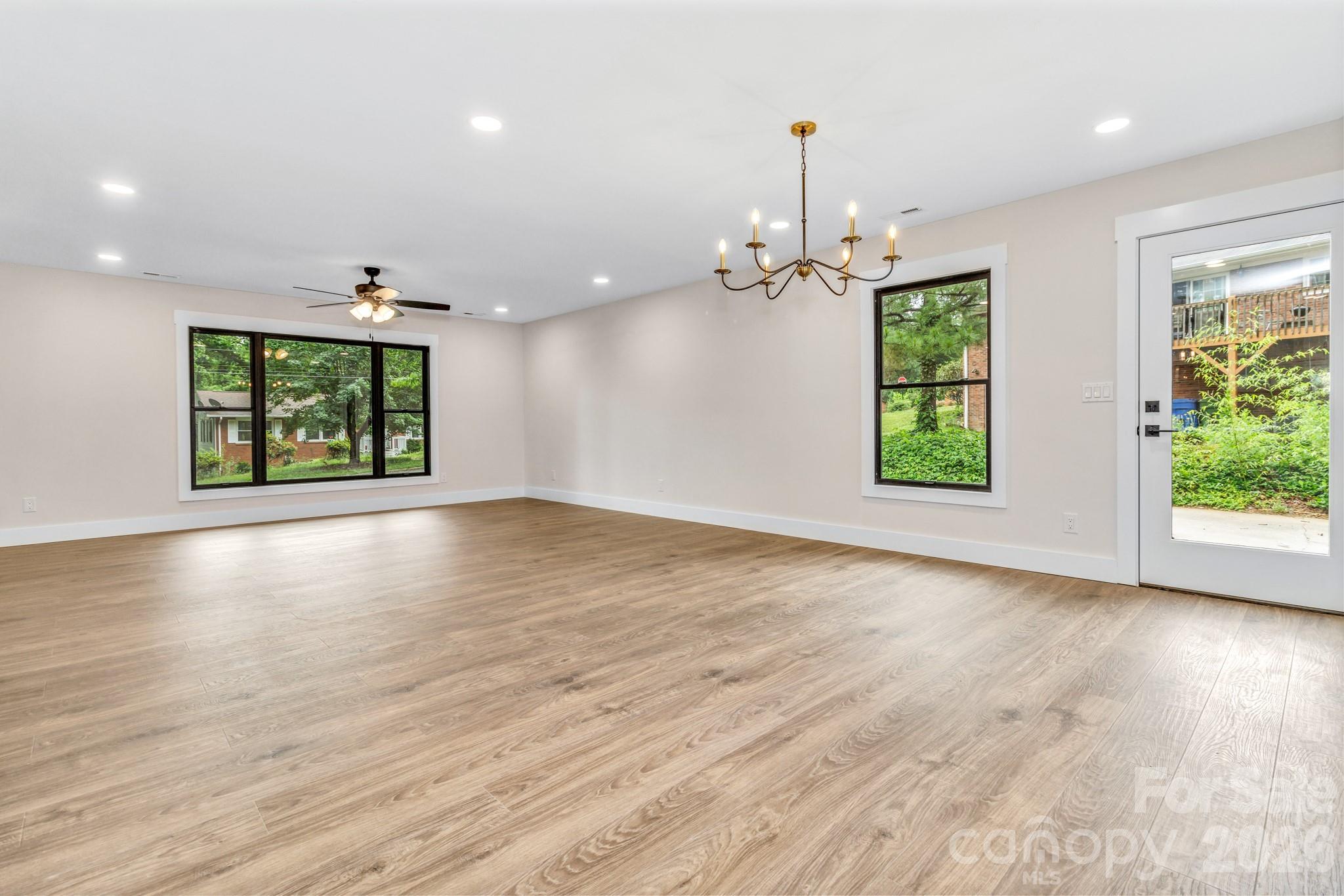 4 Barnes Road Asheville NC 28803