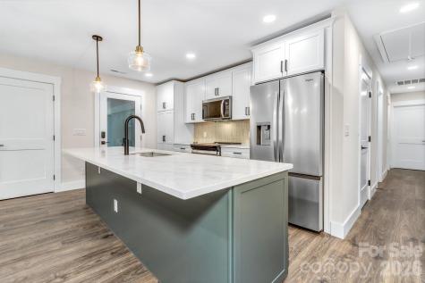 4 Barnes Road Asheville NC 28803