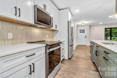 4 Barnes Road Asheville NC 28803