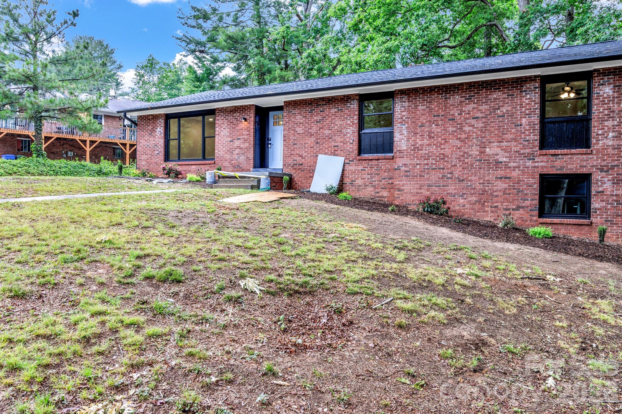 4 Barnes Road Asheville NC 28803