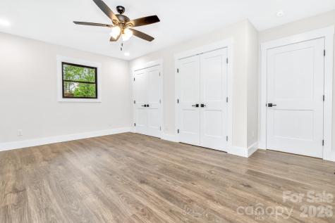 4 Barnes Road Asheville NC 28803