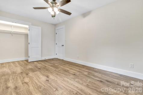 4 Barnes Road Asheville NC 28803