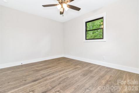 4 Barnes Road Asheville NC 28803