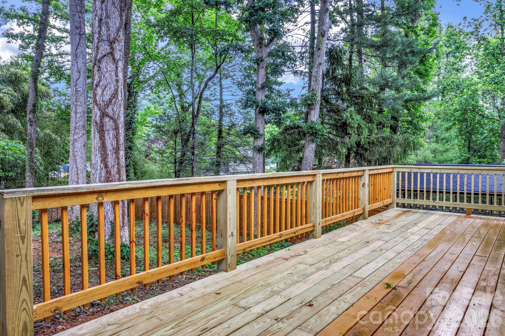 4 Barnes Road Asheville NC 28803