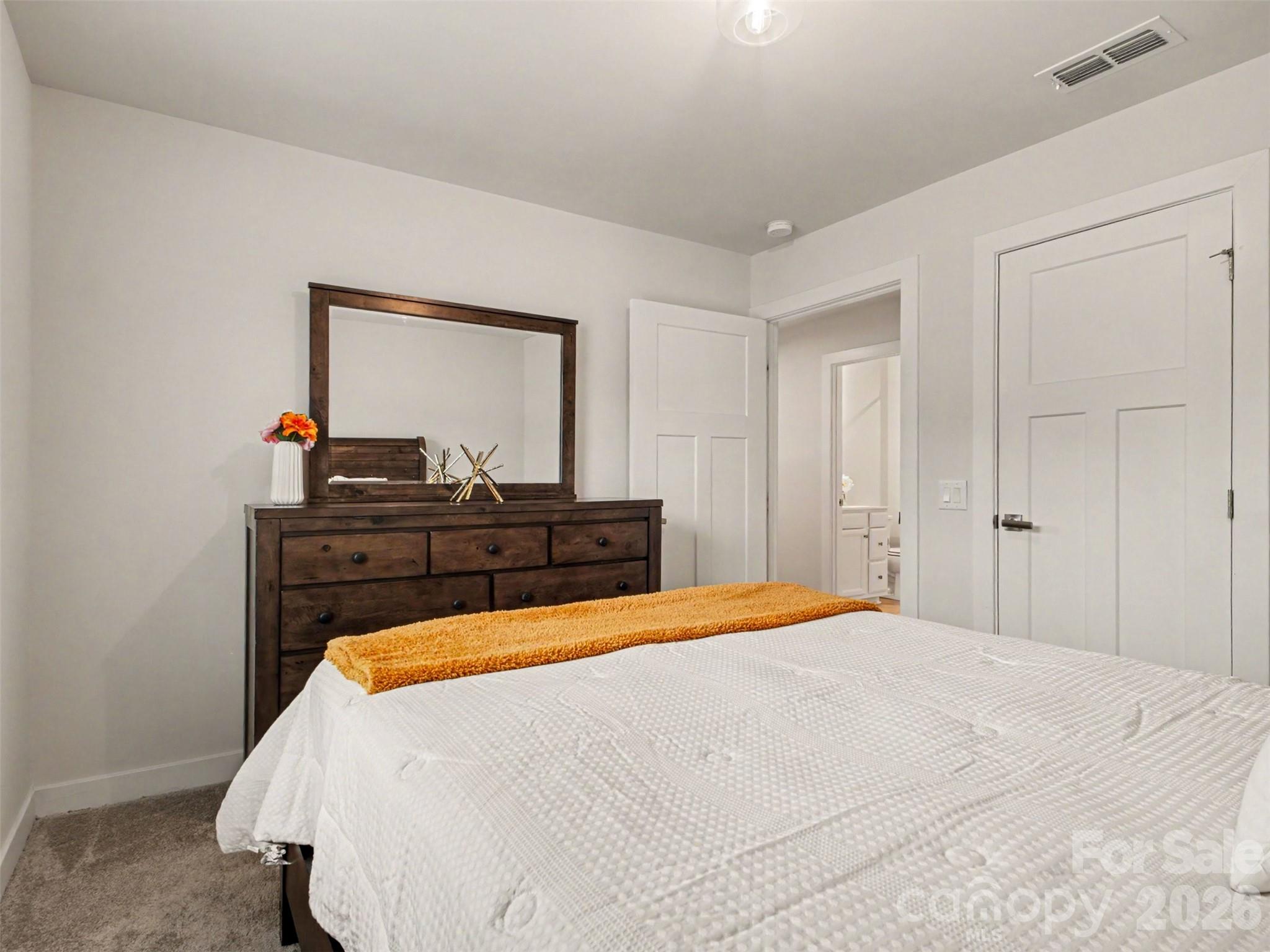 5513 Hughesdale Drive Charlotte NC 28215