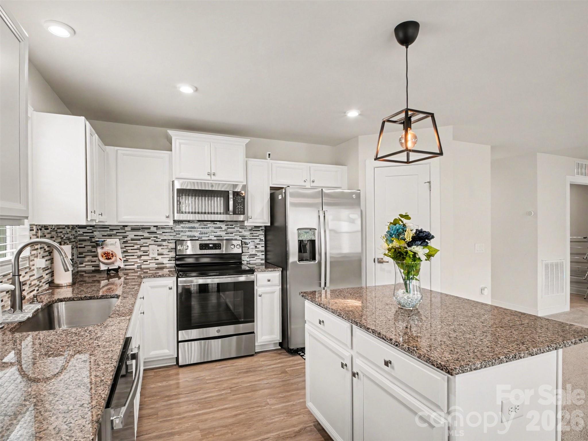 5513 Hughesdale Drive Charlotte NC 28215