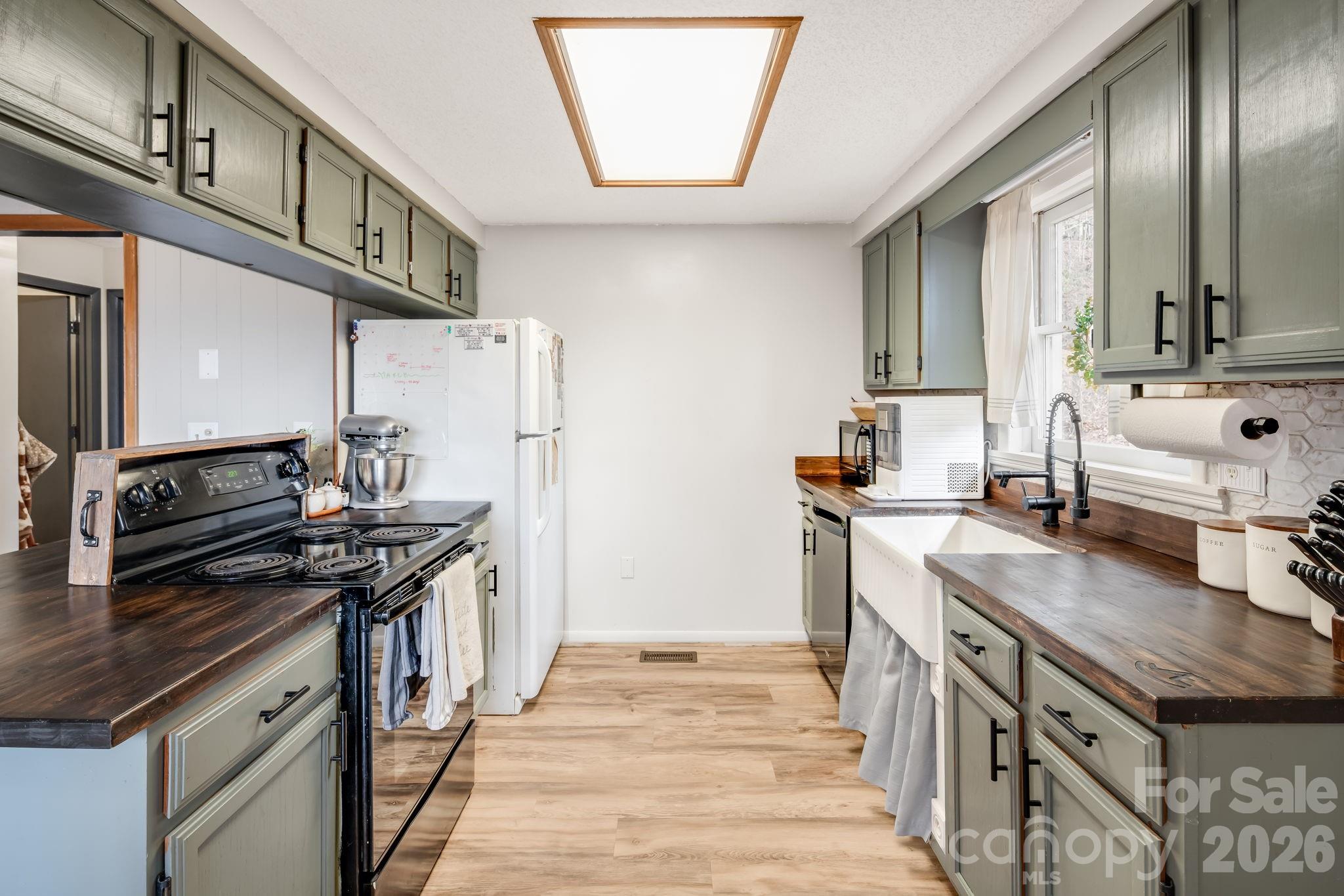 1330 Maple Springs Drive Waynesville NC 28785