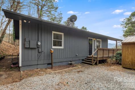 1330 Maple Springs Drive Waynesville NC 28785