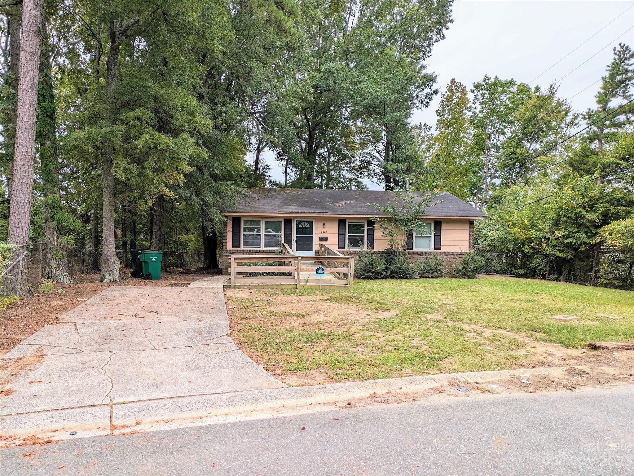 4507 Mckinley Drive Charlotte NC 28208