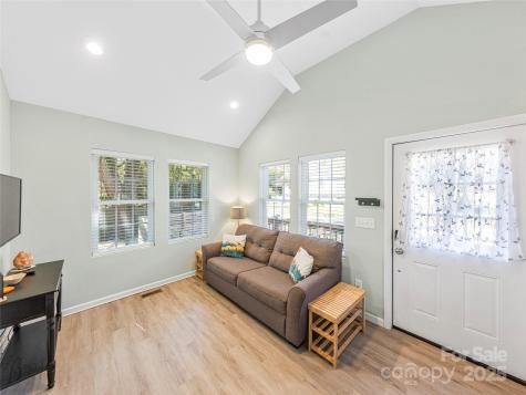 91 Virginia Avenue Asheville NC 28806