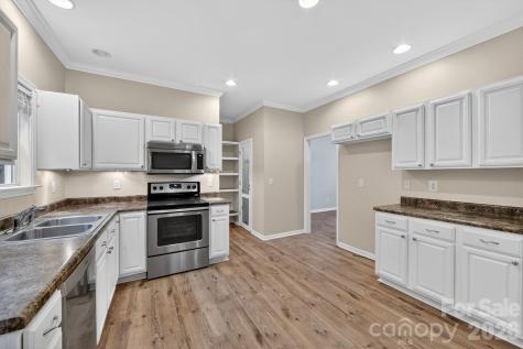 11 Peppermill Drive Asheville NC 28804