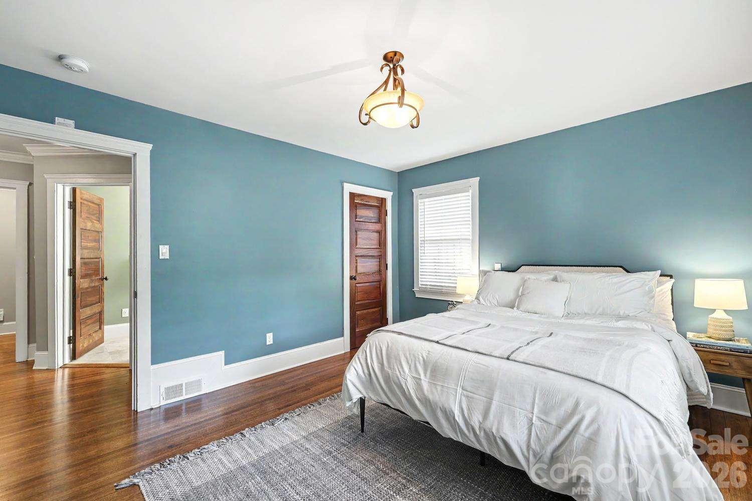 2215 Hassell Place Charlotte NC 28209